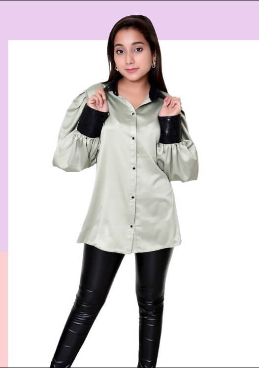 what to wear on leather leggings for party