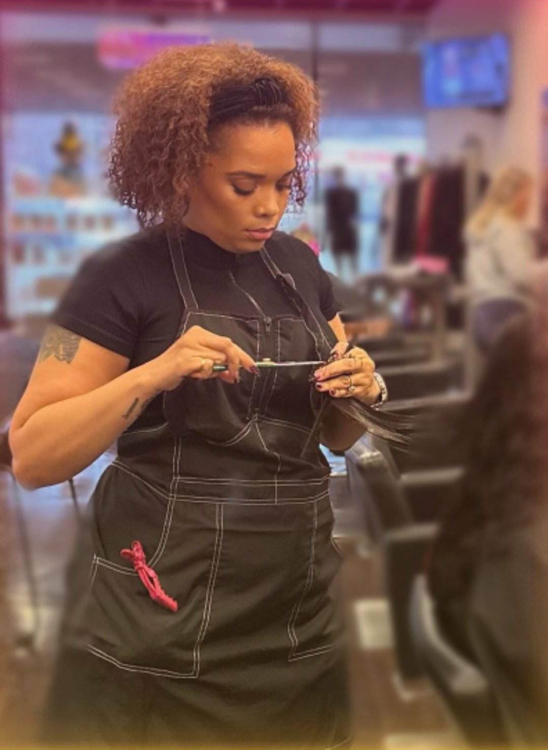 The 10 Best Curling Wand For Short Hair 2022 | Tried And Tested Curling Irons!